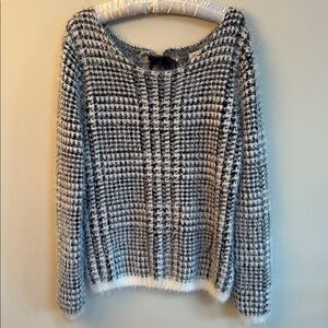 Ana Couture Eyelash Knit Sweater – Reversible Bow‑Back Design, Size Large